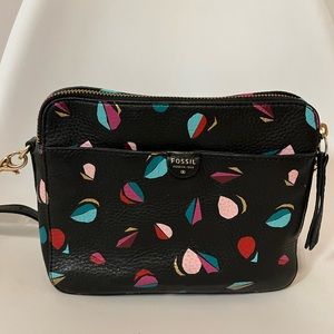 Fossil crossbody purse.